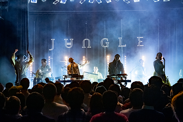 BEATINK.COM / JUNGLE / クールでセクシーなネオ・ソウルの誘惑。踊り