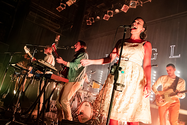 BEATINK.COM / JUNGLE / クールでセクシーなネオ・ソウルの誘惑。踊り