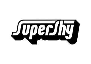 Supershy / トム・ミッシュがダンス・ミュージックにフォーカスした新プロジェクト、スーパーシャイを始動! 新曲「Happy Music」、「Something On My Mind」の2曲を公開 先日発表されたトム・ミッシュ名義でのフジロックフェスティバル '22のパフォーマンスも期待!