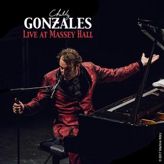 天才音楽家チリー・ゴンザレスによる傑作シリーズ最終章『Solo Piano III』リリース決定。数量限定のトートバッグ付セットも発売。予約特典としてライブ・アルバム『Live at Massey Hall』をプレゼント。