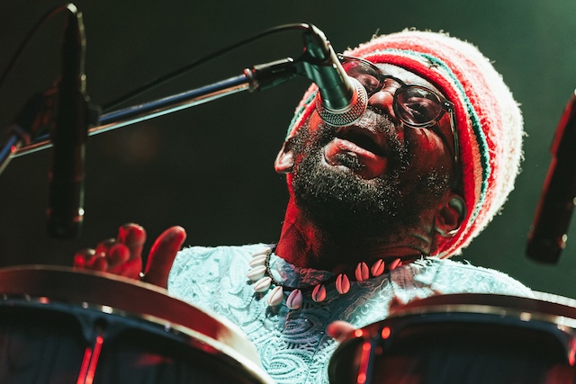 アフリカドゥンドゥン アフリカドゥンドゥン アフリカドゥンドゥン ドゥンドゥン