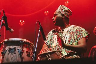 African Head Charge / ヤーマーーーーン! フジロック’25ライブレポートが到着! ダブ界の生けるレジェンドアフリカン・ヘッド・チャージ!