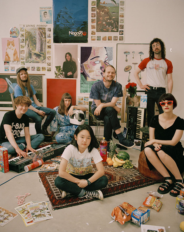 Superorganism / サマソニ会場にてサイン会決定!サマソニ直前に再発となるデビューアルバムにサインをGetするチャンス!