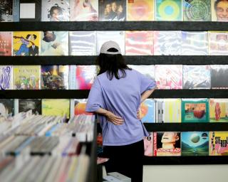 Artist・Art Director/YOSHIROTTEN ー 音楽カルチャーを愛するすべての人に向けた、大阪・南船場の『BEATINK Listening Space』