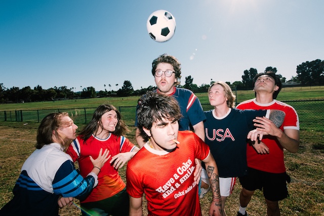 The Sophs / 超新星バンド、ザ・ソフスが、マック・デマルコのカバー「For the First Time」をMVと共にリリース!