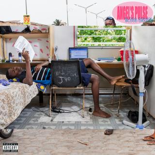 Blood Orange / インディーR&Bをリードする天才、ブラッド・オレンジの新作 豪華ゲスト陣が集結した『Angel’s Pulse』のCD/LPが来週リリース! YouTubeの人気企画【A COLORS SHOW】でトロ・イ・モワとのコラボ曲「Dark & Handsome」を披露!