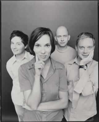 STEREOLAB / 90年代オルタナ・シーンでも異彩を放ったステレオラブ 10年ぶりに再始動をした彼らの再発キャンペーン第三弾発表! 『SOUND-DUST』と『MARGERINE ECLIPSE』の名盤2作が 全曲リマスター+ボーナス音源を追加収録でリリース!