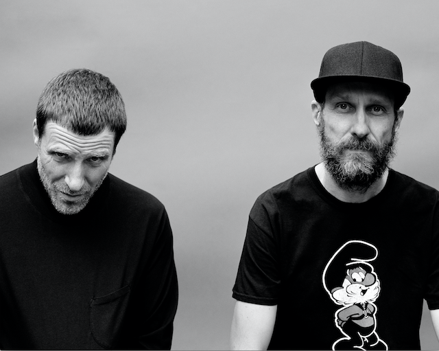 Sleaford Mods / UKでカルト的人気を誇る泥酔中年パンク・デュオ、スリーフォード・モッズが現代社会の怒りや不満を爆発させた新作『Spare Ribs』を発表!