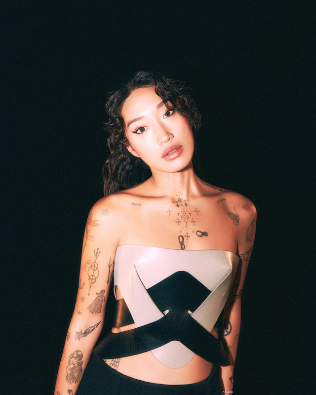 PEGGY GOU ペギー グー SEEK FOR MAKTOOP 김민지 【最低価格と