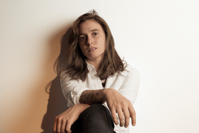 Julien Baker ポピュラー・クラシック「A Dreamer's Holiday」のカバーを解禁! Spotify企画「Singles:Holiday Collection」にて配信中! 待望の最新作『Little Oblivions』は2021年2月26日リリース!!