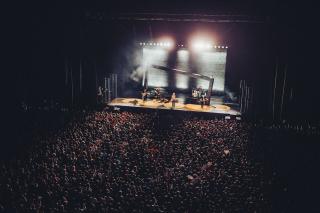 Franz Ferdinand  ロックスターの帰還! フランツ・フェルディナンドが魅せた“現在”の到達点 東京公演のライブレポートが到着!